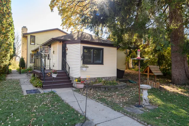 $850,000 | W969 Miramar Drive, East Troy, WI 53120