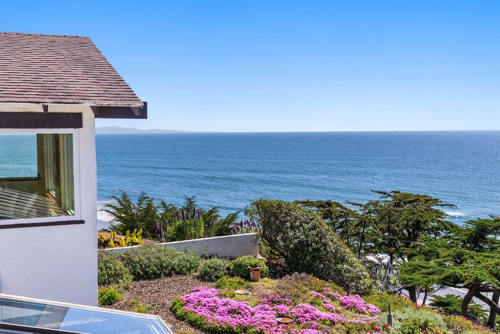 101 Lilly Way La Selva Beach, CA 95076 - Photo 33 of 57 a terrace with outdoor space