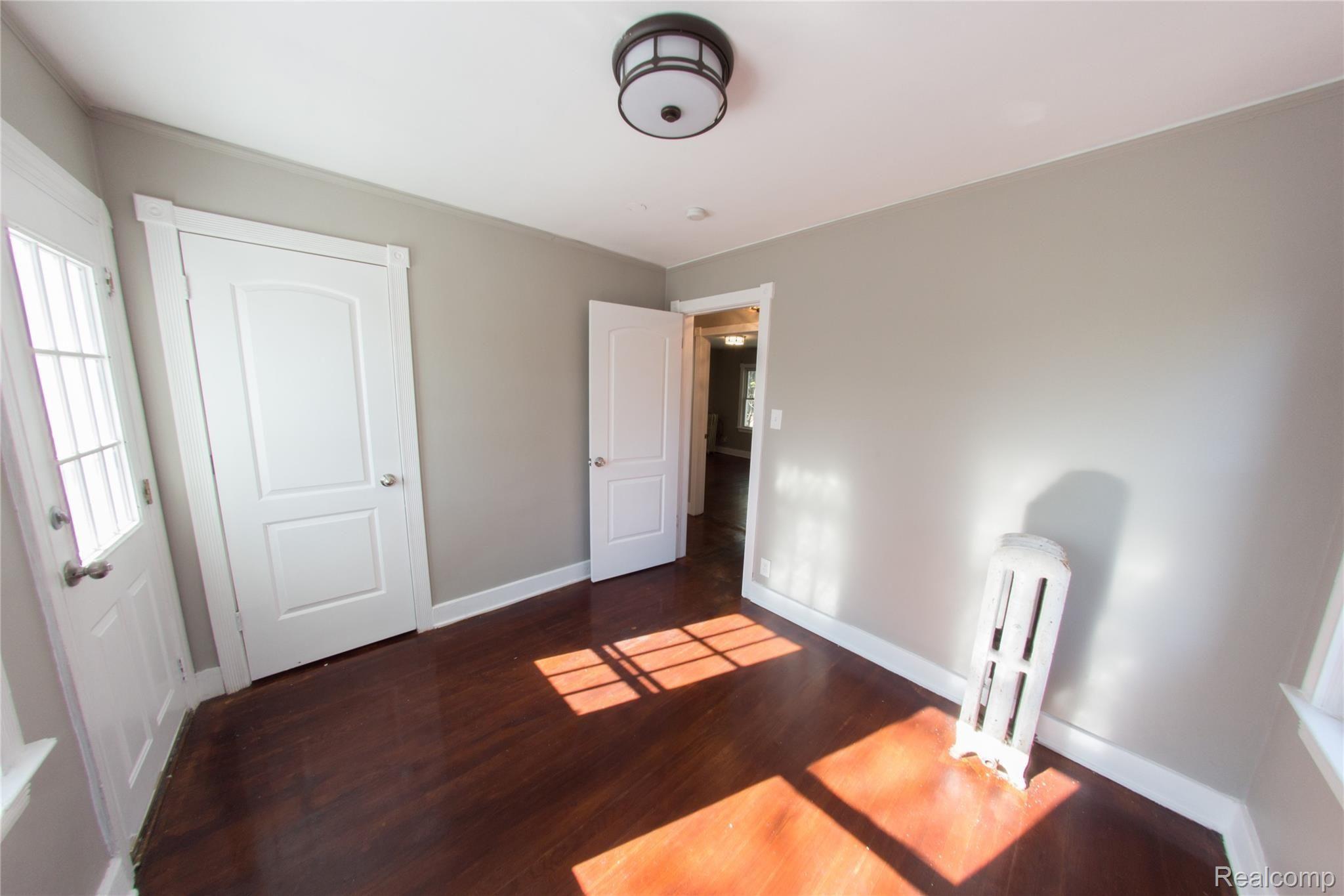5229 Yorkshire Road Detroit, MI 48224 - Photo 39 of 59 Interior-34.jpg
