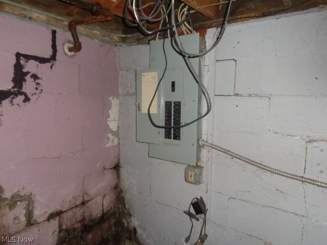 9390 Ridge Road North Royalton, OH 44133 - Photo 19 of 22 Electrical Panel