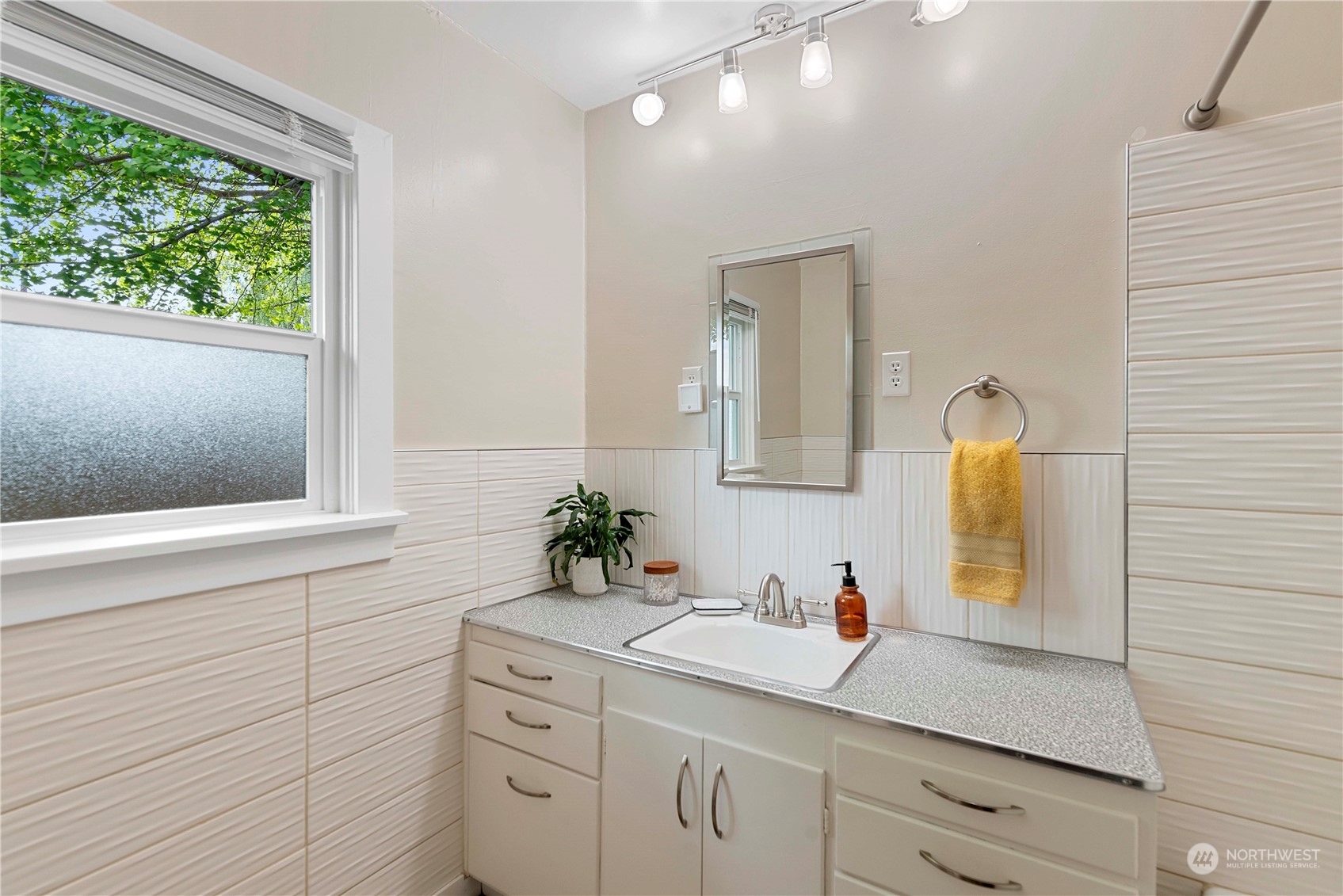 1035 First Street Wenatchee, WA 98801 - Photo 13 of 31 Gallery Image 13
