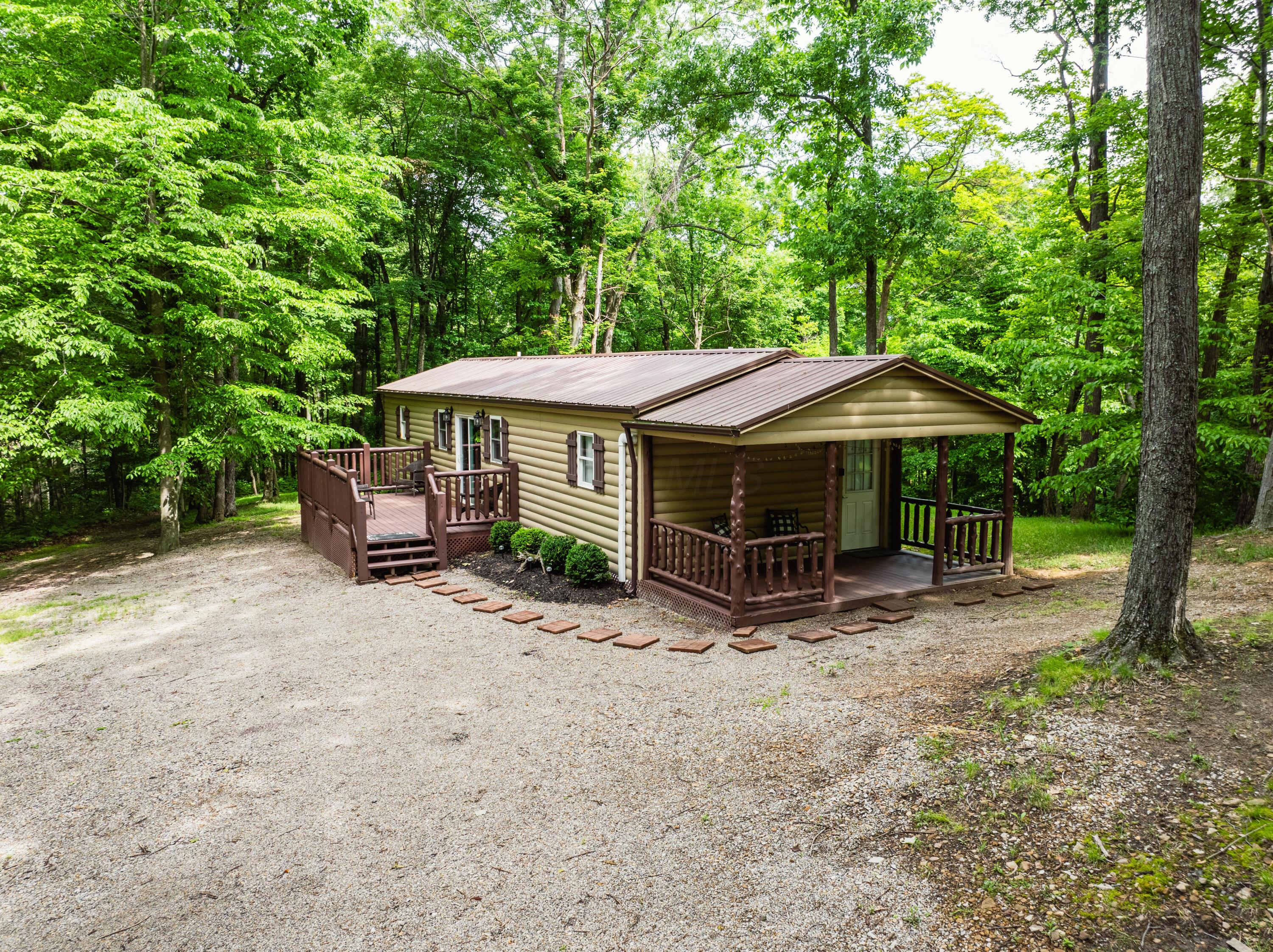 5674 Pleasant Valley Road Nashport, OH 43830 - Photo 2 of 60