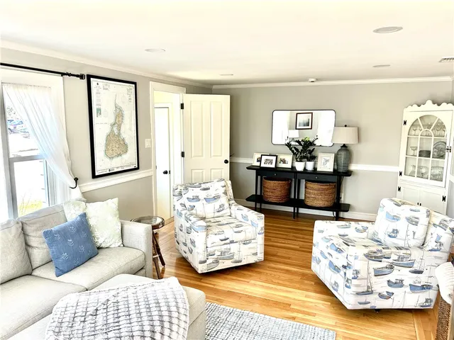 $3,800 | 83 Friendship Street, East Greenwich, RI 02818