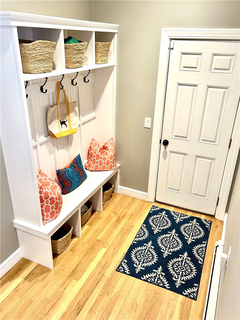 83 Friendship Street East Greenwich, RI 02818 - Photo 5 of 25