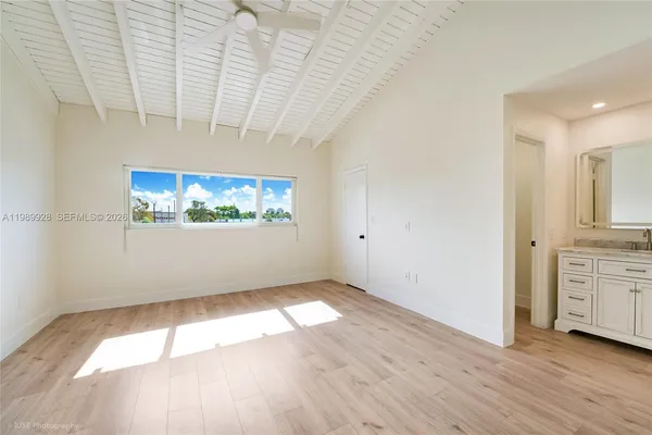 $3,600 | 9023 Northeast 4th Avenue Road, Unit 9023, Miami Shores, FL 33138