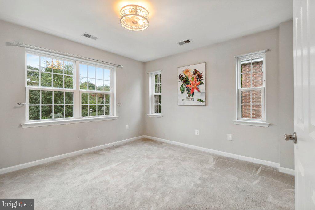 907 Cedarcroft Road Baltimore, MD 21212 - Photo 24 of 34