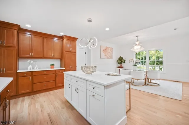 $1,448,880 | 10 Elmwood Court, Livingston, NJ 07039