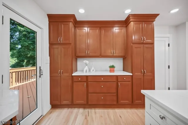 $1,448,880 | 10 Elmwood Court, Livingston, NJ 07039