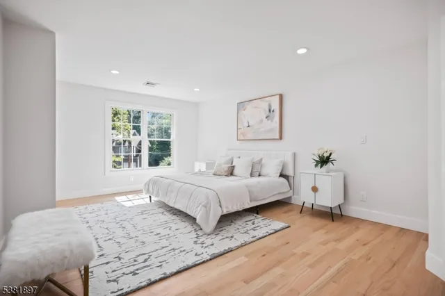 $1,448,880 | 10 Elmwood Court, Livingston, NJ 07039