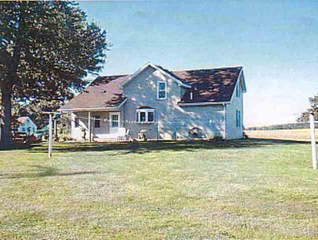 28353 Allentown Road Tremont, IL 61568 - Photo 3 of 4