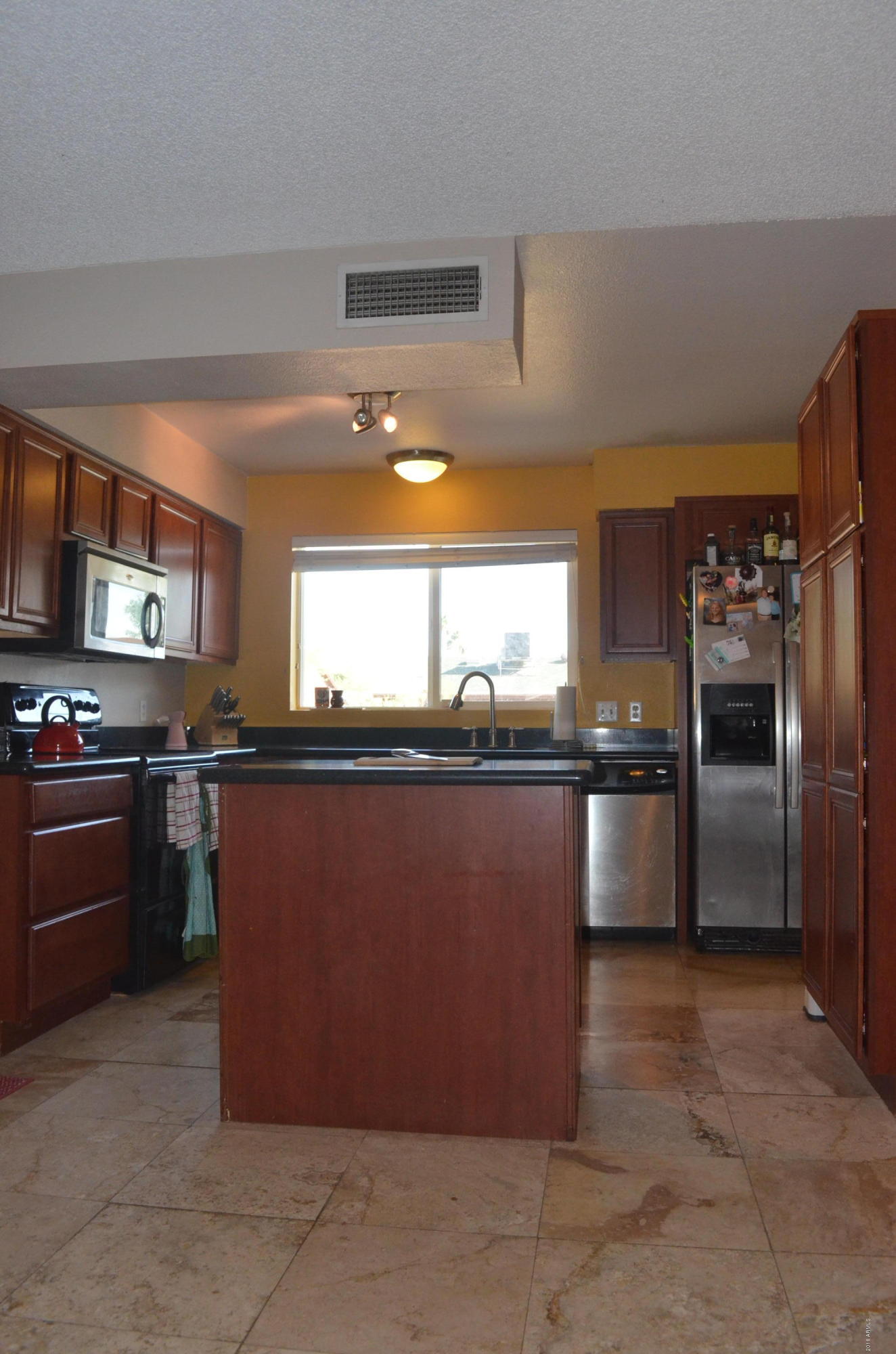 2823 West Wagoner Road Phoenix, AZ 85053 - Photo 5 of 10 DSC_0725