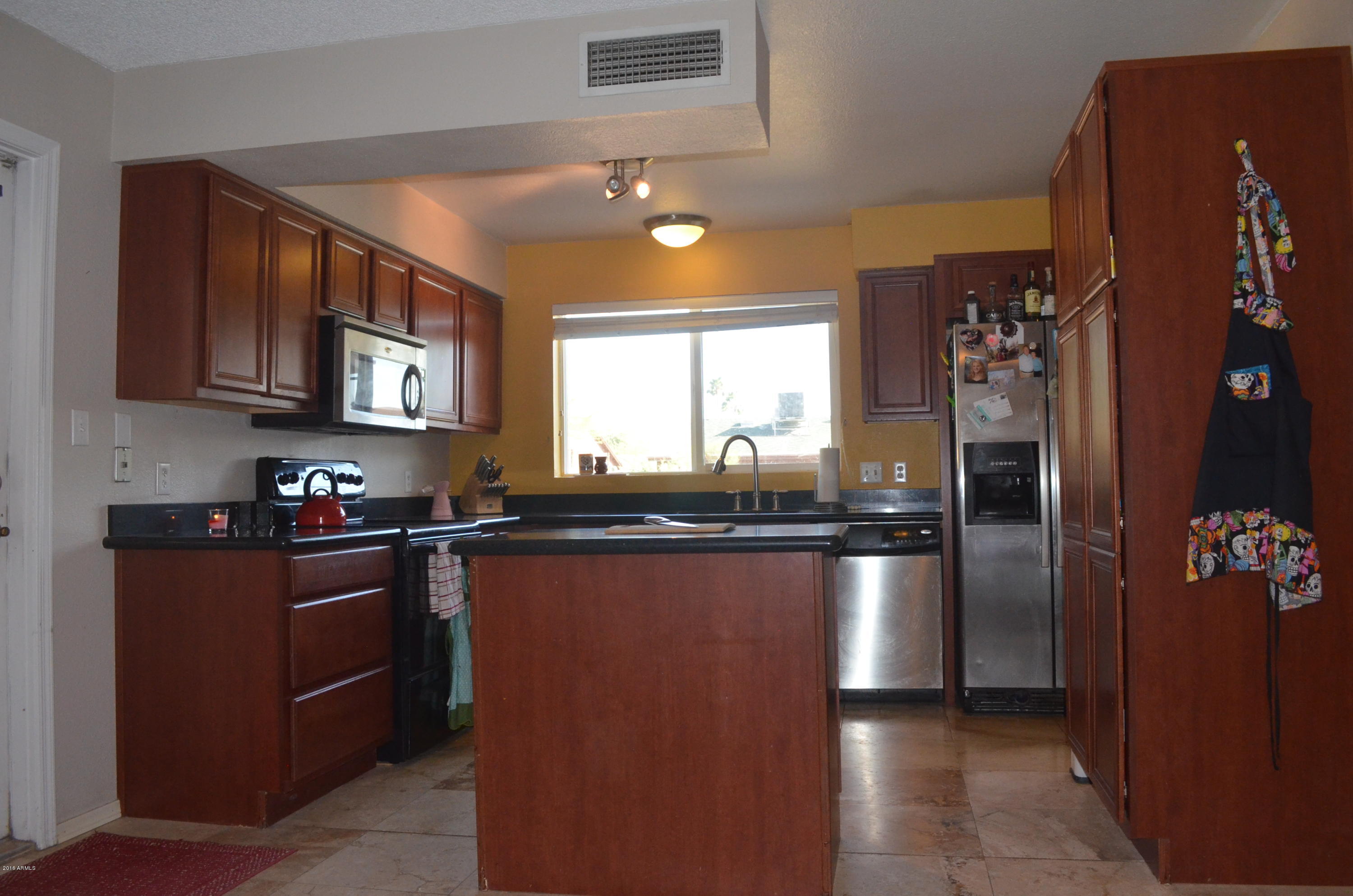 2823 West Wagoner Road Phoenix, AZ 85053 - Photo 6 of 10 DSC_0726