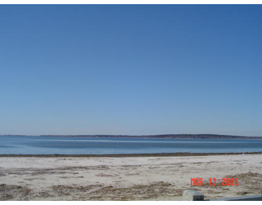 7 John Street Wareham, MA 02571 - Photo 6 of 6 a living room with a couch