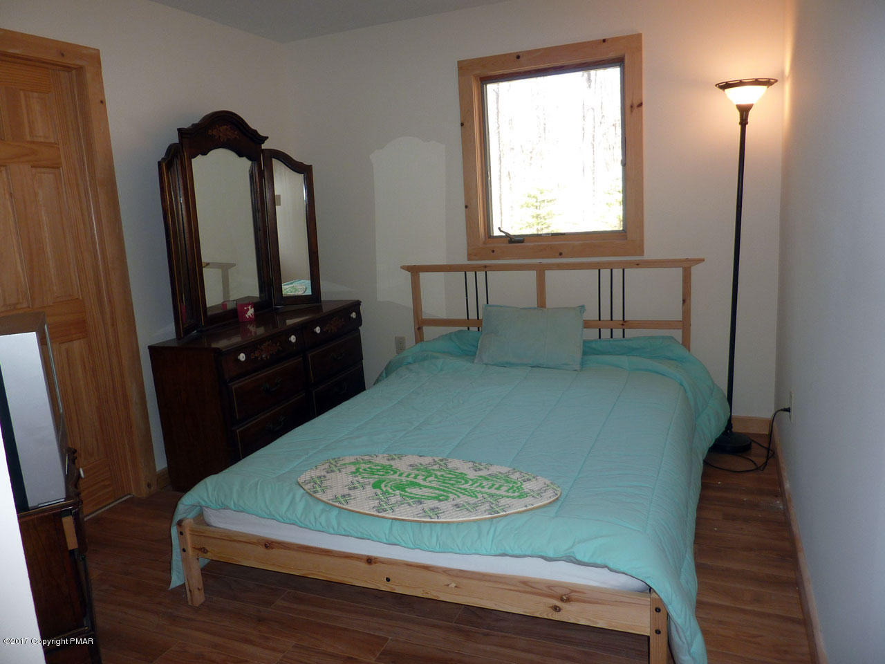 2141 Blue Ox Road Pocono Pines, PA 18350 - Photo 22 of 43 BrouwerBedrm4