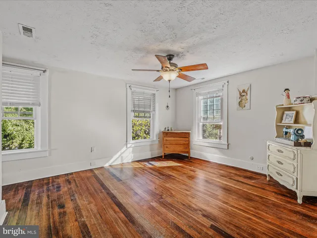 $2,500 | 9872 Winchester Avenue, Bunker Hill, WV 25413