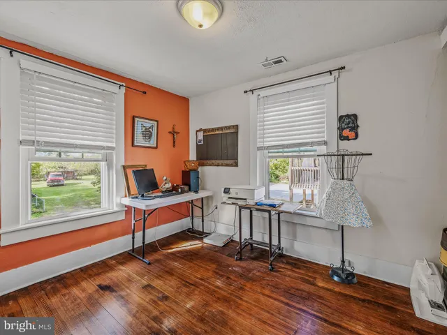 $2,500 | 9872 Winchester Avenue, Bunker Hill, WV 25413