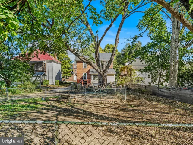 $2,500 | 9872 Winchester Avenue, Bunker Hill, WV 25413