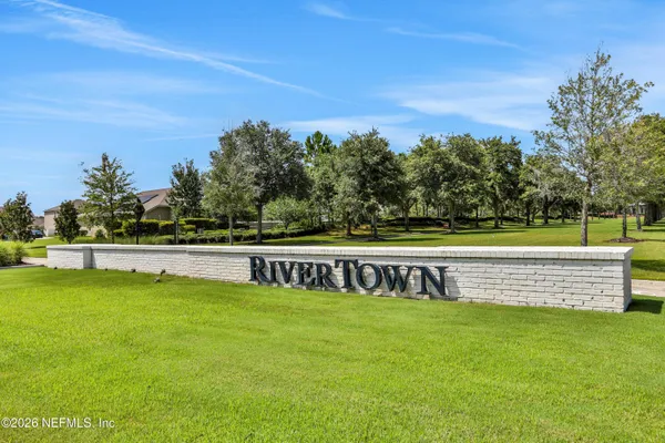 $365,000 | 122 Vicksburg Drive, St. Johns, FL 32259