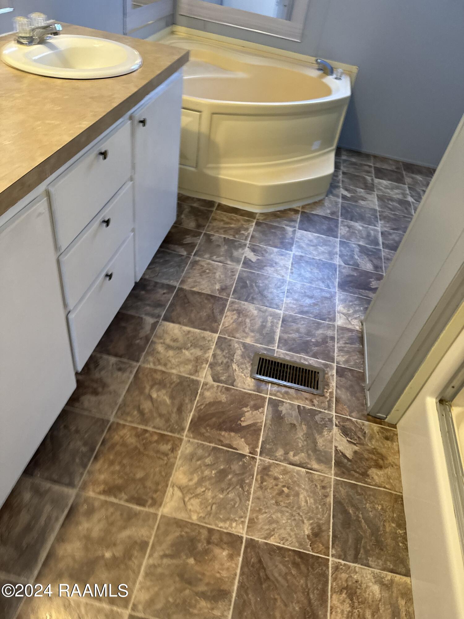 1237 Jesse B Road Church Point, LA 70525 - Photo 8 of 14 IMG_9561