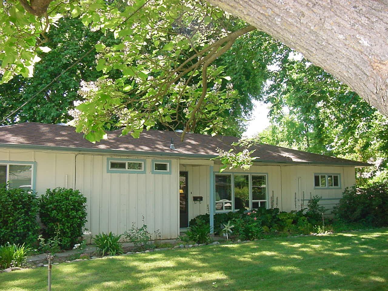 3358 Riverside Drive Anderson, CA 96007 - Photo 10 of 10 Front Left side