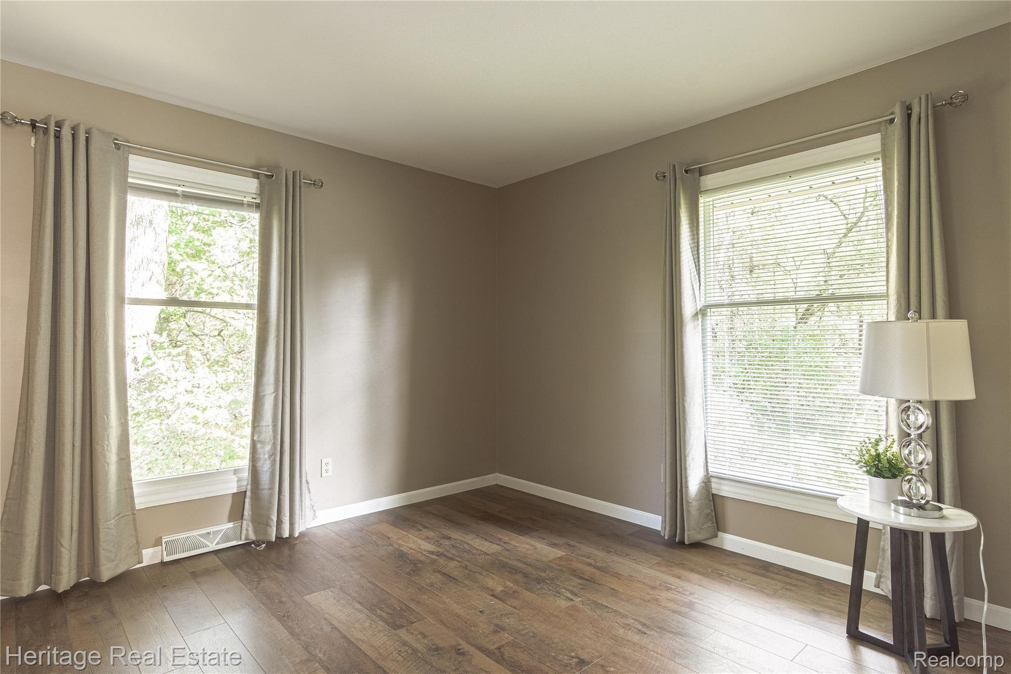 5717 General Squier Road Dryden, MI 48428 - Photo 27 of 30 Interiors (28 of 49).jpg