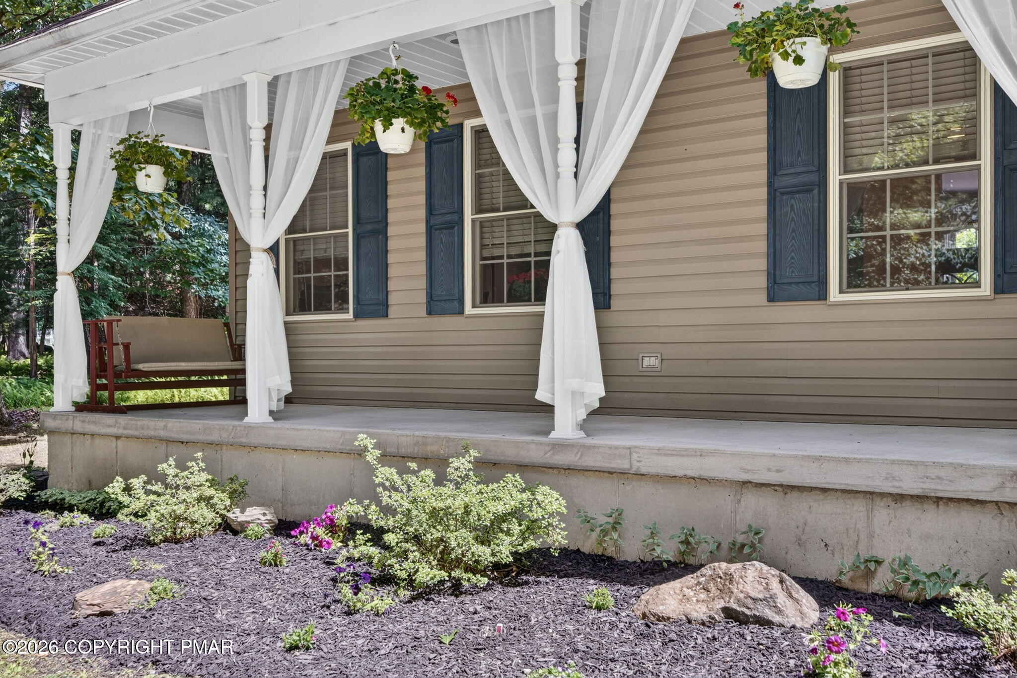 539 Pheasant Road Saylorsburg, PA 18353 - Photo 16 of 59 front porch