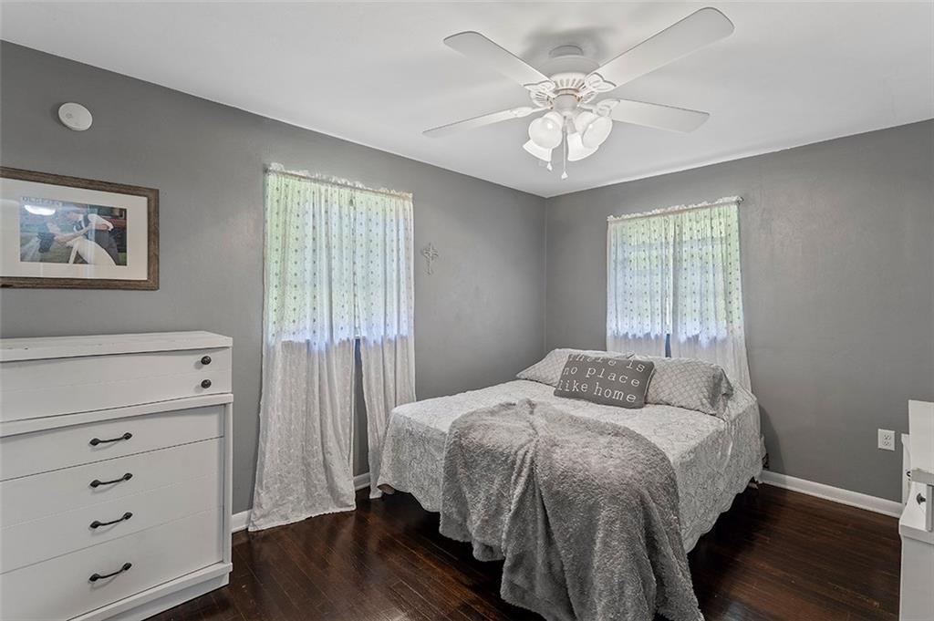 489 Rowe Road Harrison City, PA 15636 - Photo 14 of 18 Light, bright and airy