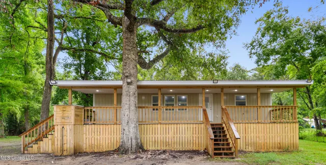 $249,000 | 2109 Pascagoula River Drive, Lucedale, MS 39452