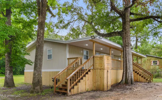 $249,000 | 2109 Pascagoula River Drive, Lucedale, MS 39452