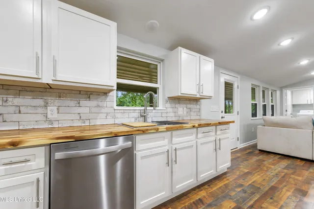 $249,000 | 2109 Pascagoula River Drive, Lucedale, MS 39452