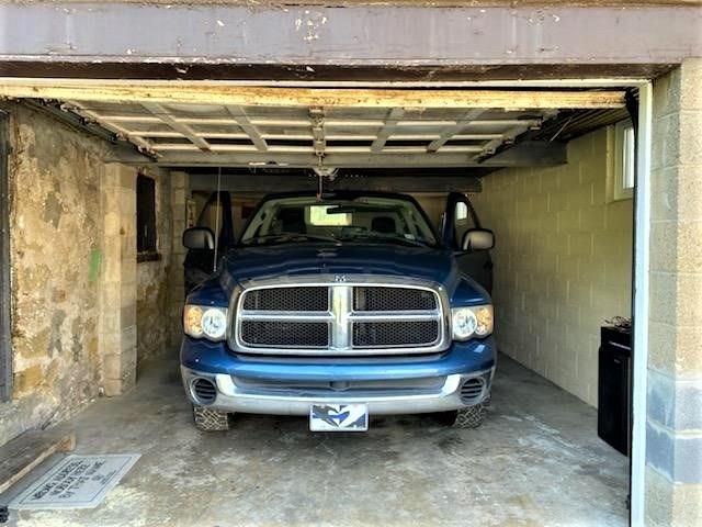 3911 Mt Troy Road Pittsburgh, PA 15212 - Photo 21 of 24 Oversized garage!