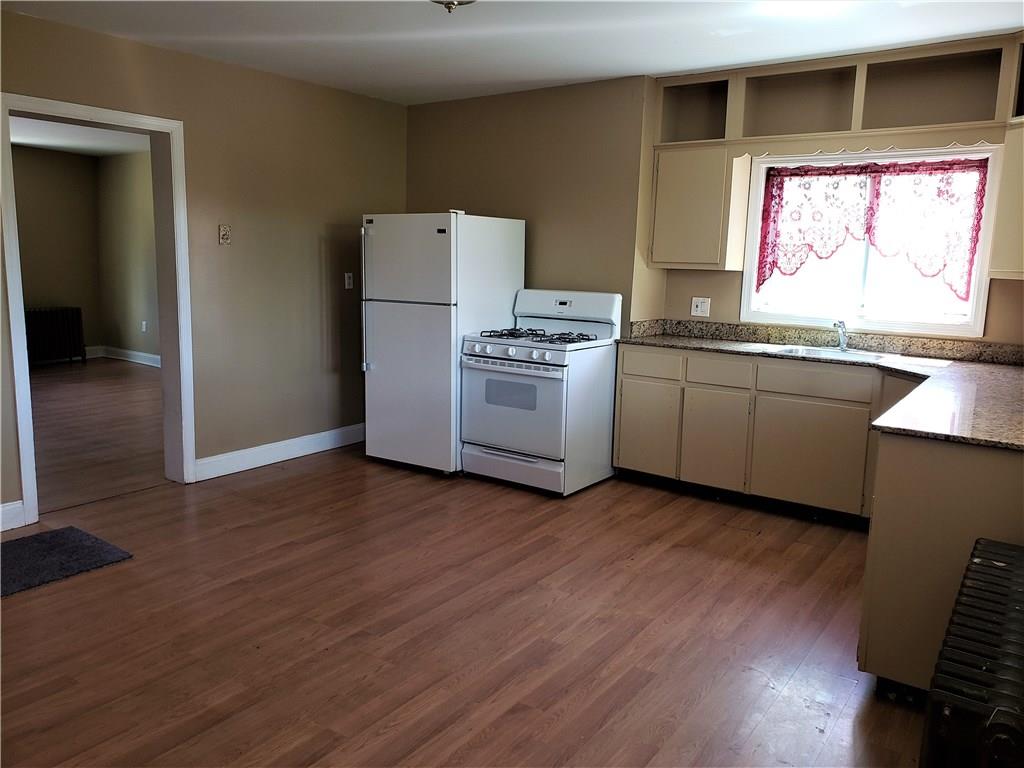 3911 Mt Troy Road Pittsburgh, PA 15212 - Photo 4 of 24 Large Eat In Kitchen