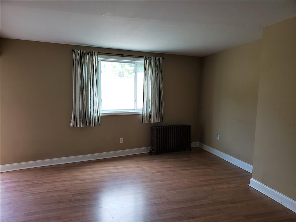 3911 Mt Troy Road Pittsburgh, PA 15212 - Photo 6 of 24 Large family room
