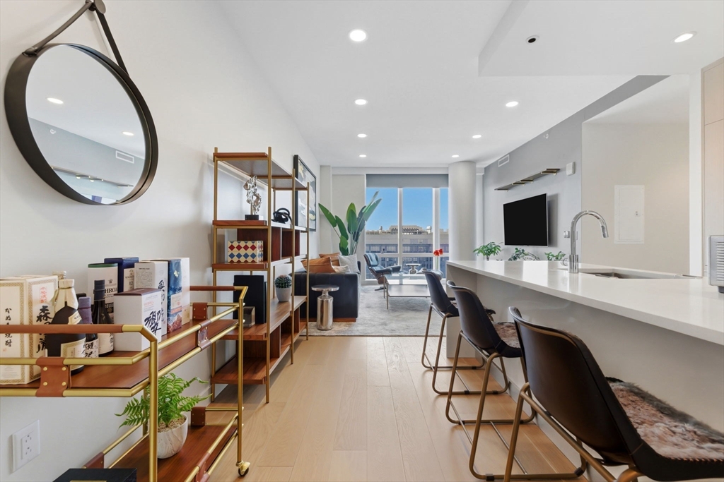 188 Brookline Avenue, Unit 23I Boston, MA 02215 - Photo 4 of 25