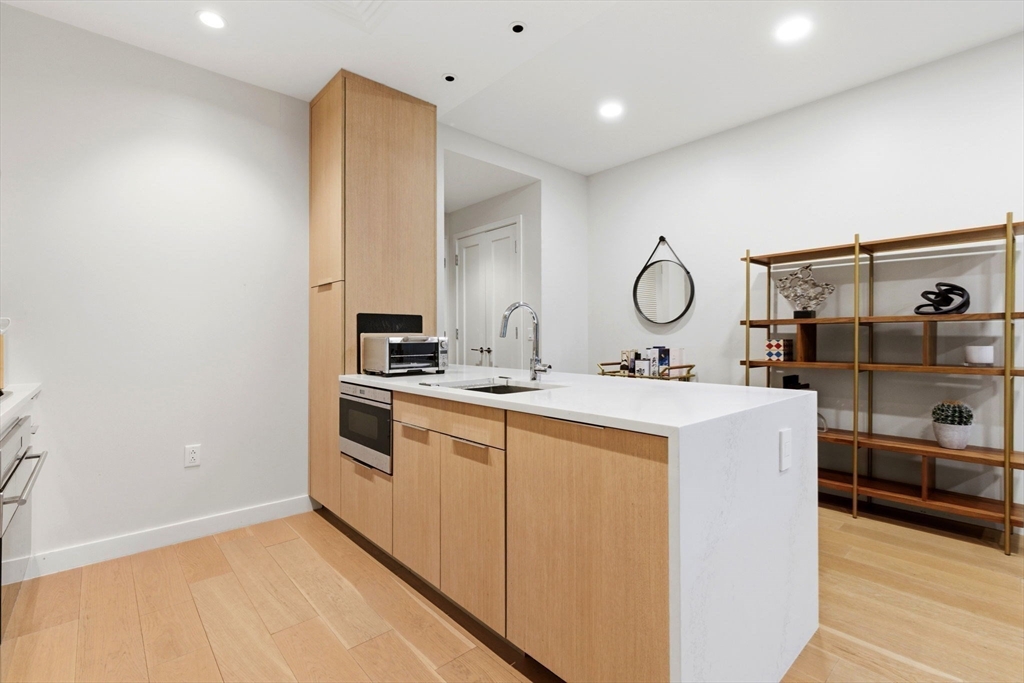 188 Brookline Avenue, Unit 23I Boston, MA 02215 - Photo 6 of 25