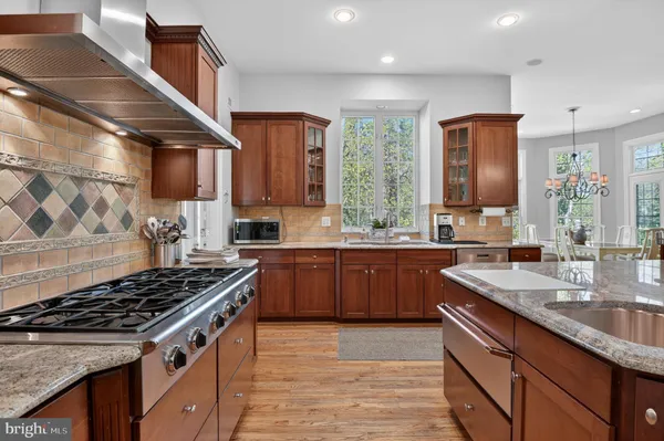 $2,499,000 | 5807 Grosvenor Lane, Bethesda, MD 20814