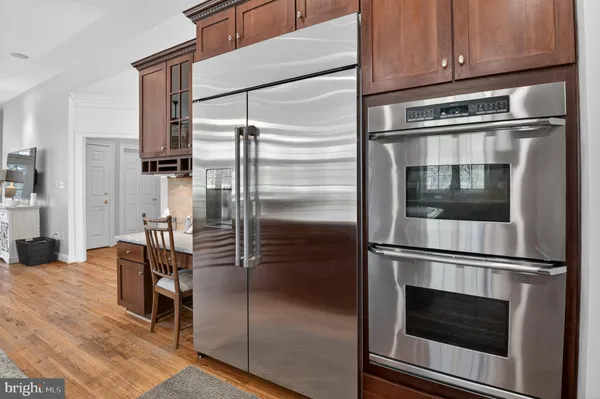 $2,499,000 | 5807 Grosvenor Lane, Bethesda, MD 20814