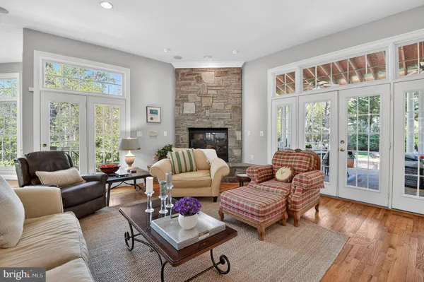 $2,499,000 | 5807 Grosvenor Lane, Bethesda, MD 20814