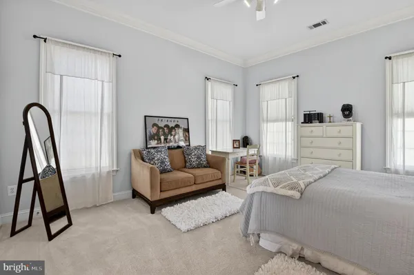 $2,499,000 | 5807 Grosvenor Lane, Bethesda, MD 20814