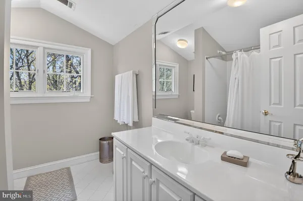 $2,499,000 | 5807 Grosvenor Lane, Bethesda, MD 20814