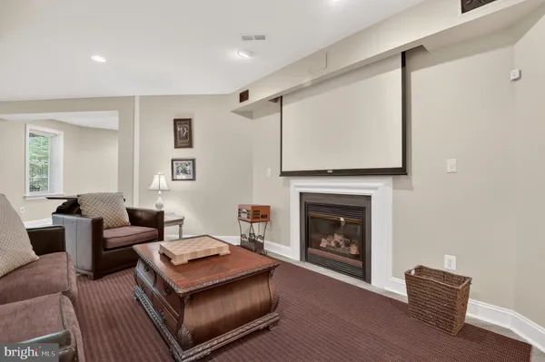 $2,499,000 | 5807 Grosvenor Lane, Bethesda, MD 20814