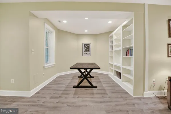 $2,499,000 | 5807 Grosvenor Lane, Bethesda, MD 20814