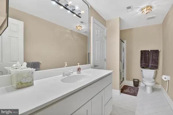 $2,499,000 | 5807 Grosvenor Lane, Bethesda, MD 20814