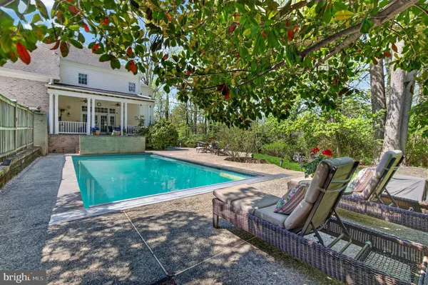 $2,499,000 | 5807 Grosvenor Lane, Bethesda, MD 20814