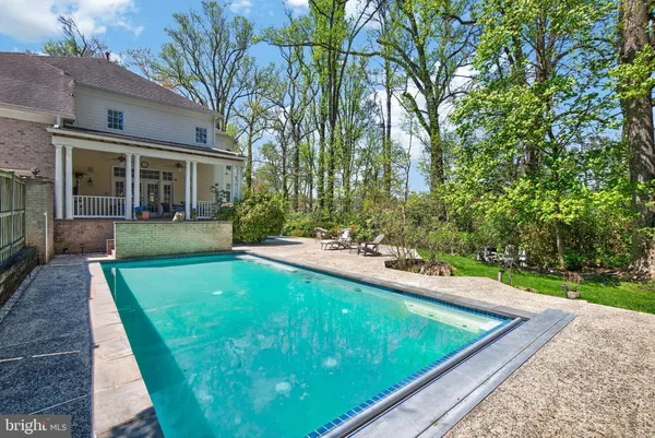 $2,499,000 | 5807 Grosvenor Lane, Bethesda, MD 20814