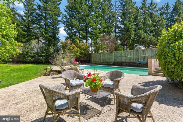 $2,499,000 | 5807 Grosvenor Lane, Bethesda, MD 20814