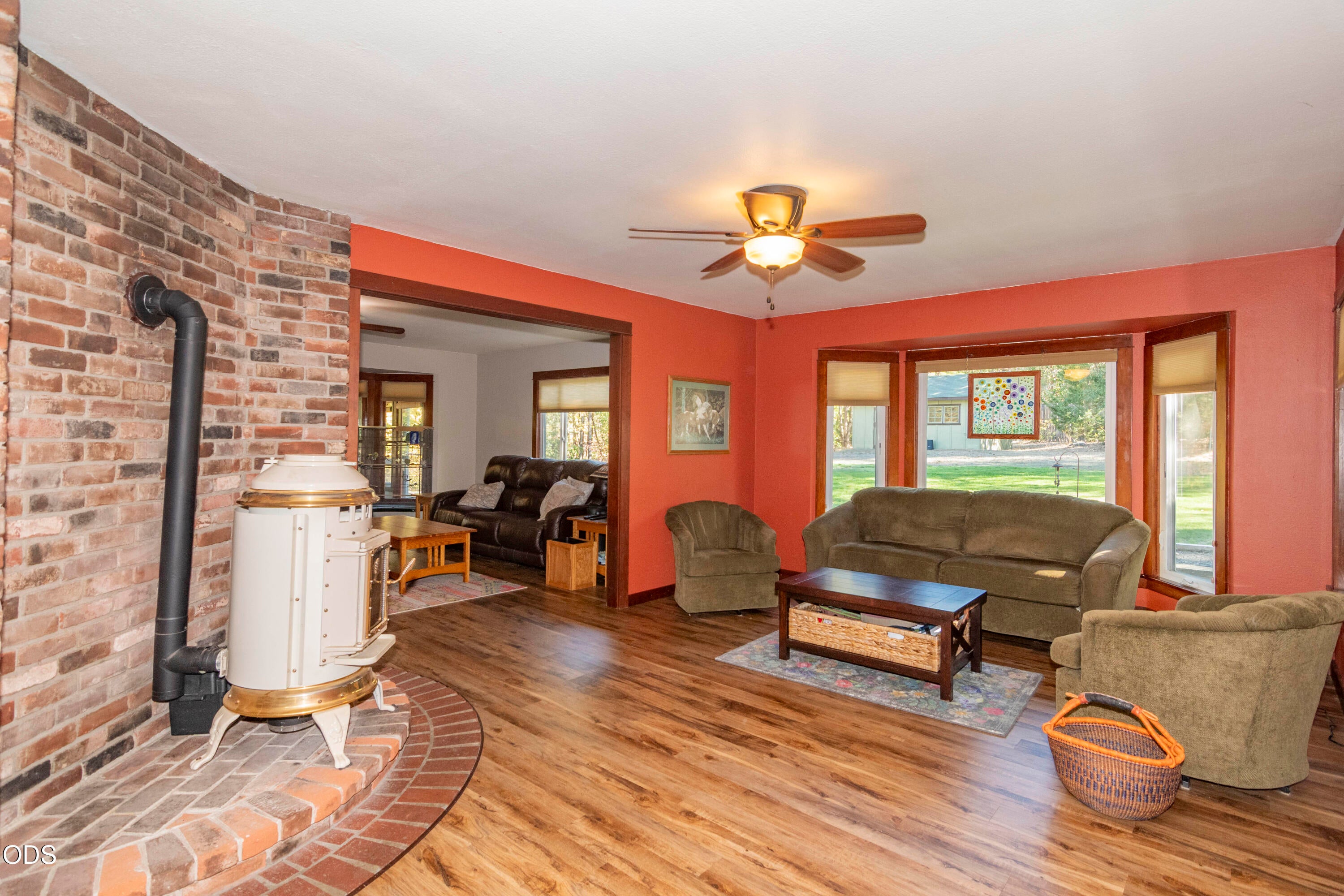 550 Earhart Road Rogue River, OR 97537 - Photo 14 of 53 Gallery Image 14