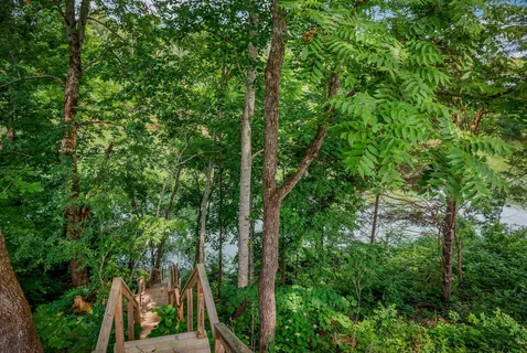 $799,900 | 617 Post Road, Rock Island, TN 38581