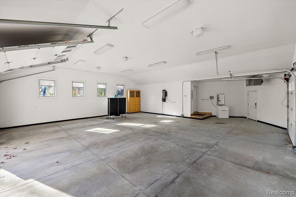 30545 Inkster Road Farmington, MI 48334 - Photo 77 of 87