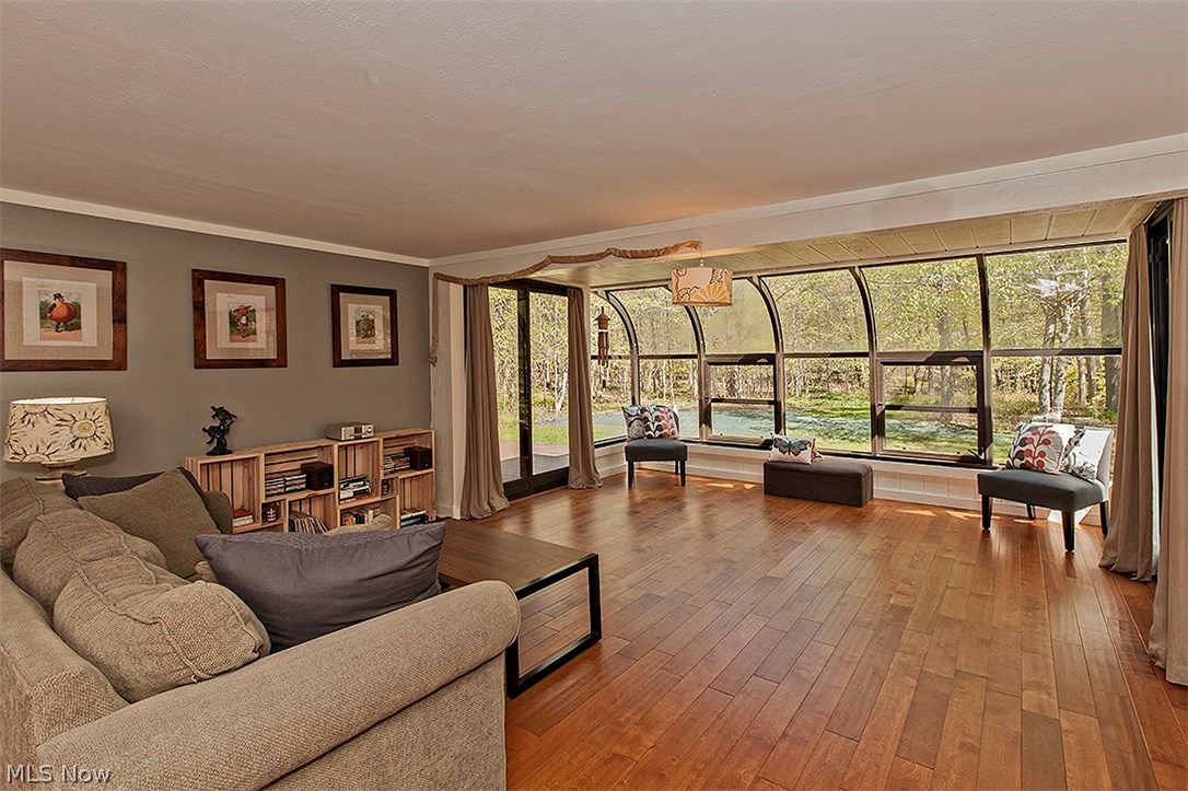 6787 Glenview Road Cleveland, OH 44143 - Photo 10 of 26 Gallery Image 10